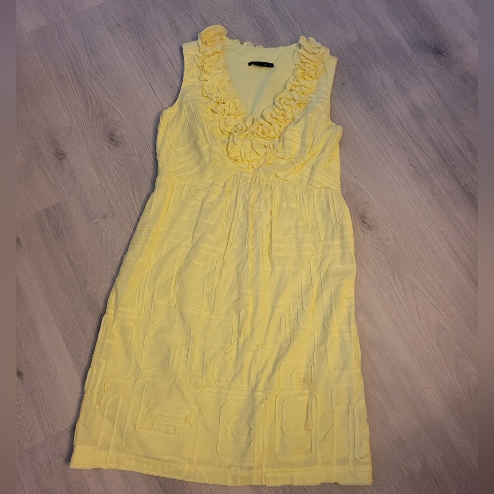 Tiana B bright yellow dress! Size 4